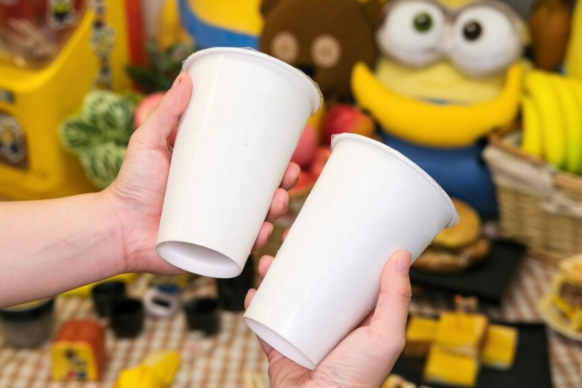 迷霧早午餐|可愛爆炸的小小兵主題早午餐,夢幻粉色滿餡三明治好吃又好拍! - 肉依小姐吃什麼