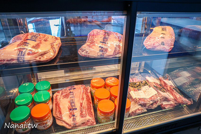 花壇這間水產超好買!活體泰國蝦,布袋鮮蚵,夯肉套餐組合,千種商品任你挑,優惠時段買一送一必搶