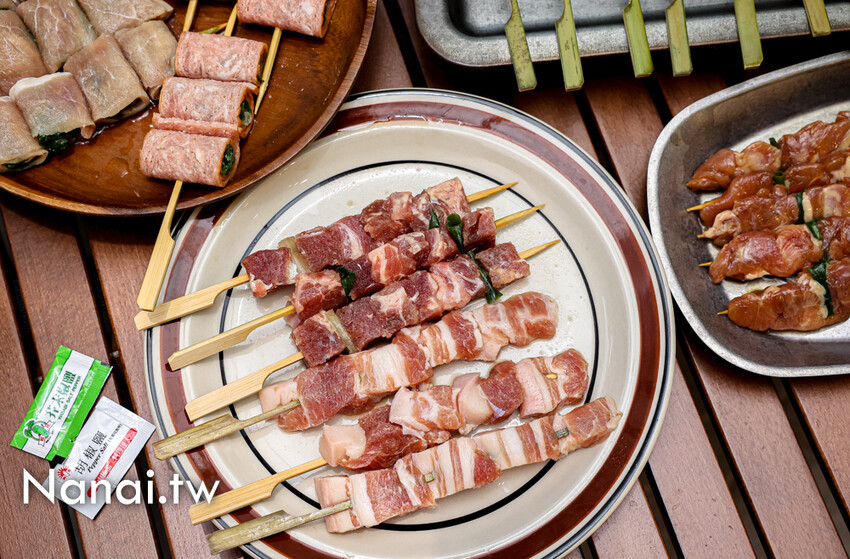 花壇這間水產超好買!活體泰國蝦,布袋鮮蚵,夯肉套餐組合,千種商品任你挑,優惠時段買一送一必搶
