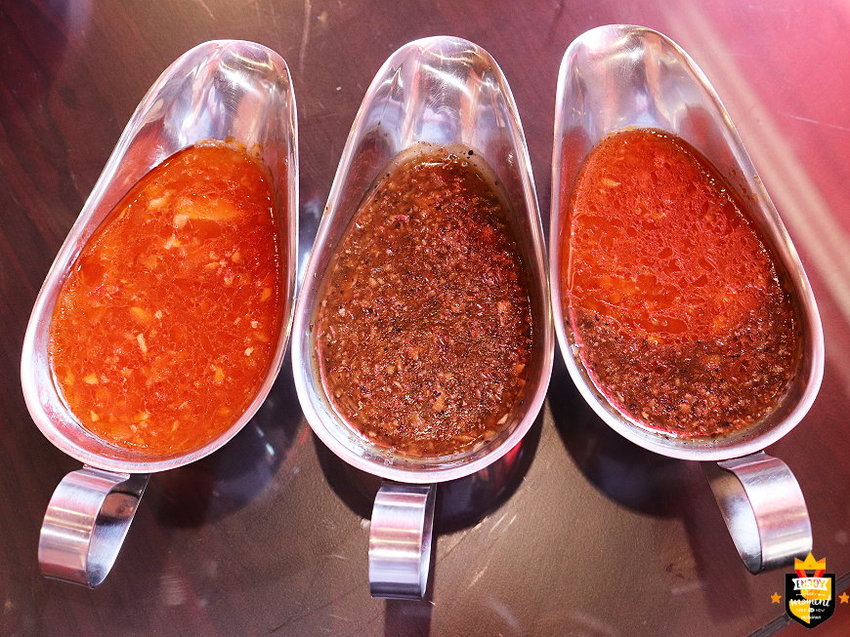 台南平價牛排/堅持原肉不用組合肉/內用飲料濃湯無限暢飲喝到飽/排餐加麵加飯免費/份量實在CP值高/忠實顧客回訪10次吃不膩