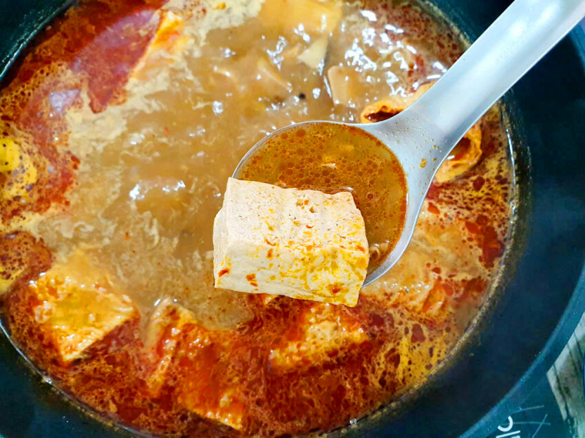 【料理包推薦】王品瘋美食購物網 週末麻辣夜-火鍋澎湃組X戰在一起蔬菜箱 在家也能吃到青花驕經典麻辣鍋 辣