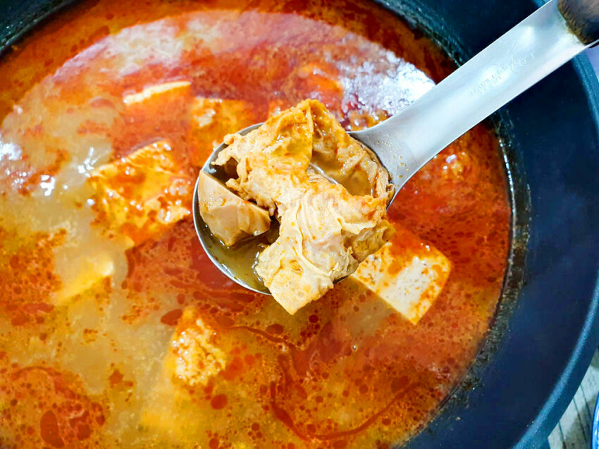 【料理包推薦】王品瘋美食購物網 週末麻辣夜-火鍋澎湃組X戰在一起蔬菜箱 在家也能吃到青花驕經典麻辣鍋 辣