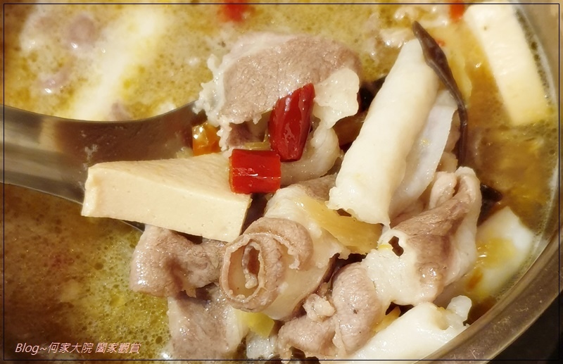 湘承私廚 東北酸白菜鍋+藥膳麻辣鍋+老罈酸菜鍋+金湯肥牛鍋(網購宅配小火鍋料理包推薦) 13.jpg