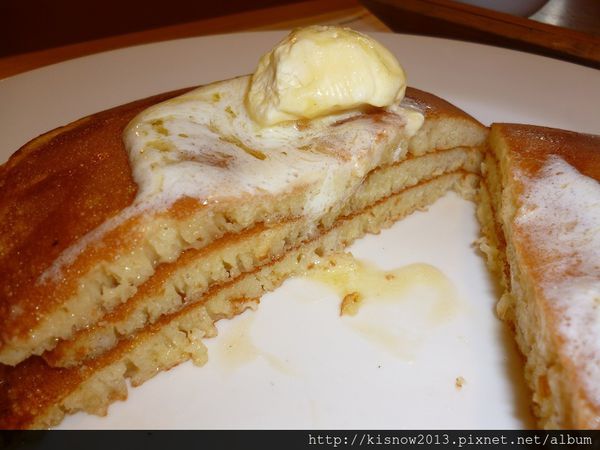 ROYAL HOST樂雅樂家庭餐廳(敦化店)：溫暖具有復古特色的餐廳--ROYAL HOST樂雅樂家庭餐廳(敦化店)口碑券体驗心得