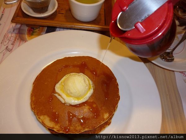 ROYAL HOST樂雅樂家庭餐廳(敦化店)：溫暖具有復古特色的餐廳--ROYAL HOST樂雅樂家庭餐廳(敦化店)口碑券体驗心得