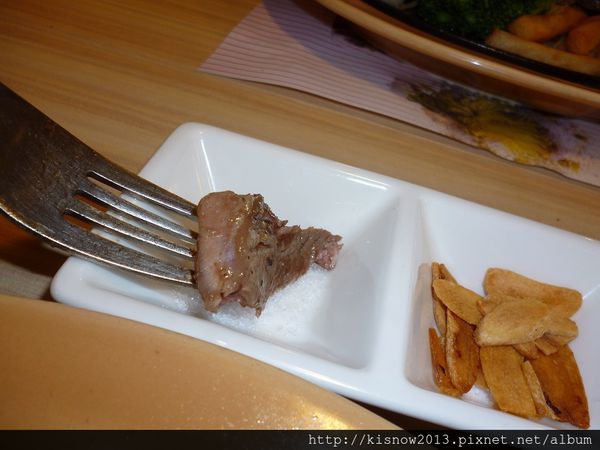 ROYAL HOST樂雅樂家庭餐廳(敦化店)：溫暖具有復古特色的餐廳--ROYAL HOST樂雅樂家庭餐廳(敦化店)口碑券体驗心得