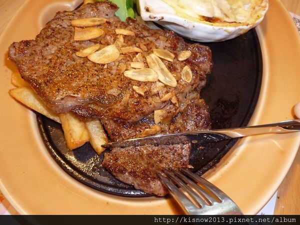 ROYAL HOST樂雅樂家庭餐廳(敦化店)：溫暖具有復古特色的餐廳--ROYAL HOST樂雅樂家庭餐廳(敦化店)口碑券体驗心得