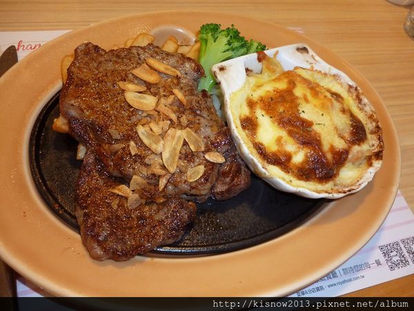 ROYAL HOST樂雅樂家庭餐廳(敦化店)：溫暖具有復古特色的餐廳--ROYAL HOST樂雅樂家庭餐廳(敦化店)口碑券体驗心得