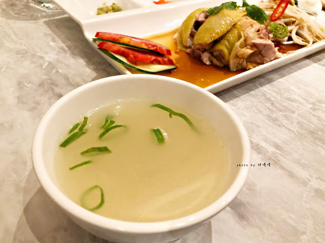 【台中 南屯】PappaRich Taiwan 金爸爸(文心秀泰店)，正宗馬來西亞料理，台灣第四家店悄悄在9月文心秀泰開幕囉！