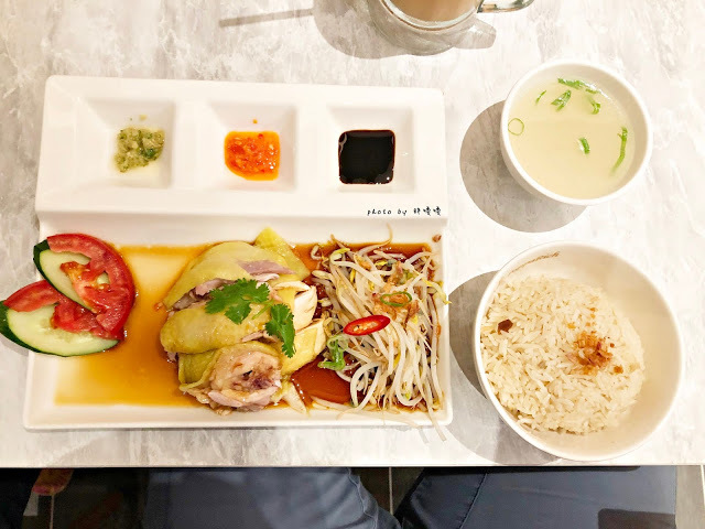 【台中 南屯】PappaRich Taiwan 金爸爸(文心秀泰店)，正宗馬來西亞料理，台灣第四家店悄悄在9月文心秀泰開幕囉！