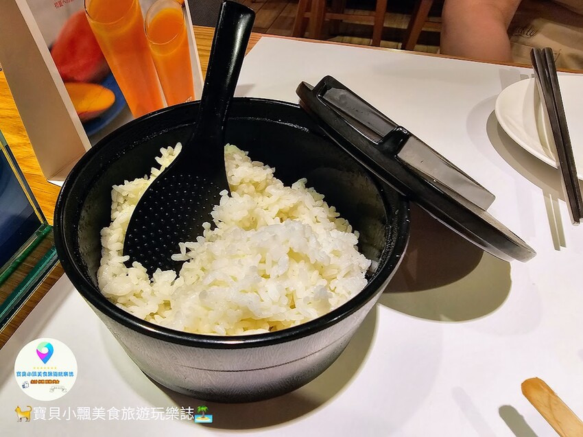 [食]台北 道地湘菜 臭豆腐肥腸阿甘鍋 肥美大腸Q彈帶勁 東安仔雞 鮮嫩雞肉 酸香又爽口 1010湘 遠百信義店