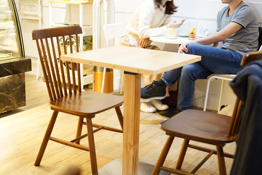 新竹巷弄韓系咖啡廳『三隻貓』裏頭有四隻可愛療癒的貓咪陪著你用餐！(新竹早午餐/新竹下午茶)