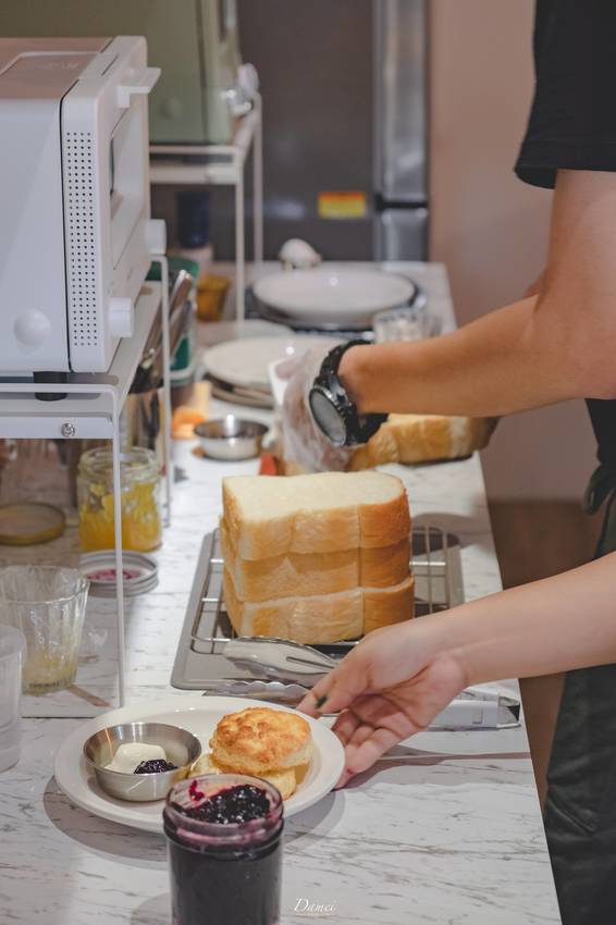 高雄苓雅｜Sun Sun山山﻿﻿-四種口味的山形厚片，每日限量發售