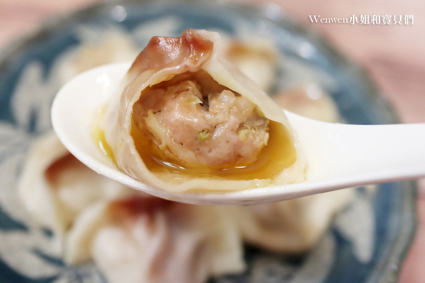 2021.06 防疫美食點水樓冷凍水餃 鴨肝黑毛豬肉水餃 (5).JPG