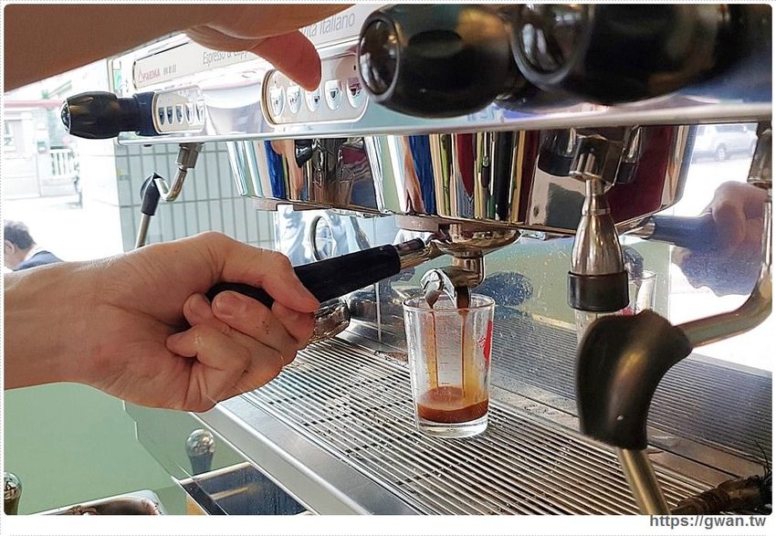 超萌聖蛋杯開賣第一天就完售！葳林爵閣新年蛋瓶回來啦～數量有限，這次不要再錯過囉