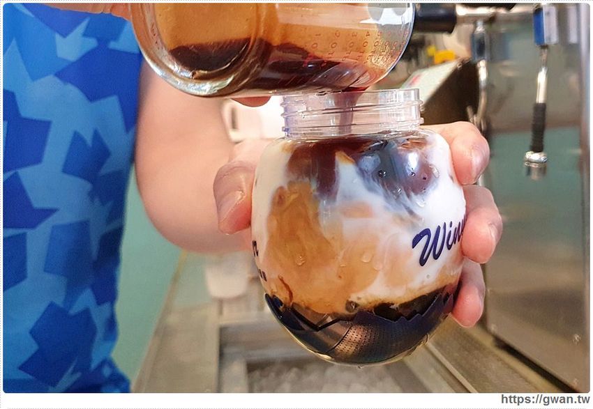 超萌聖蛋杯開賣第一天就完售！葳林爵閣新年蛋瓶回來啦～數量有限，這次不要再錯過囉