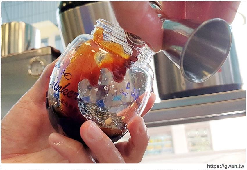 超萌聖蛋杯開賣第一天就完售！葳林爵閣新年蛋瓶回來啦～數量有限，這次不要再錯過囉