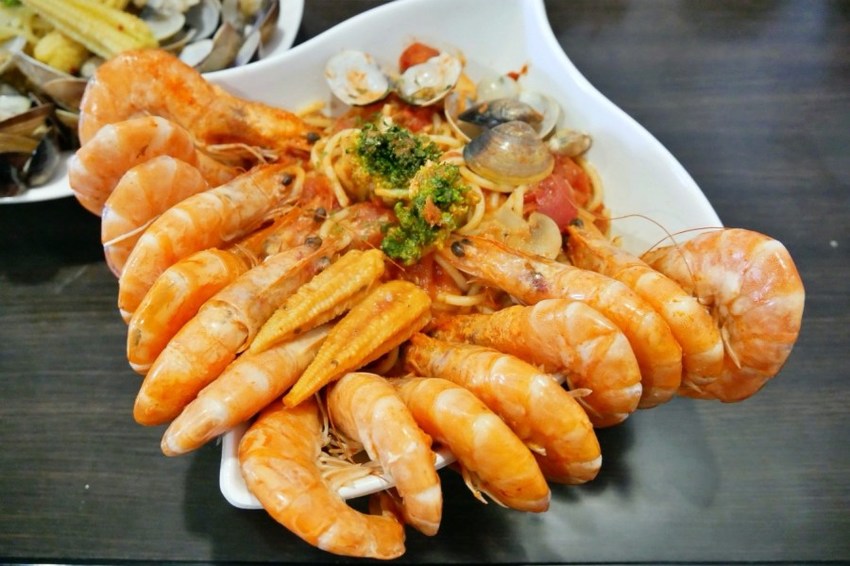 pasta good good,元智大學,元智大學美食,內壢美食,內壢蛤蠣麵,桃園美食,桃園義大利麵,桃園蛤蠣麵,男人的考驗之蝦爆你的麵,痛風蛤蠣麵 @VIVIYU小世界 pasta good good,元智大學,元智大學美食,內壢美食,內壢蛤蠣麵,桃園美食,桃園義大利麵,桃園蛤蠣麵,男人的考驗之蝦爆你的麵,痛風蛤蠣麵 @VIVIYU小世界