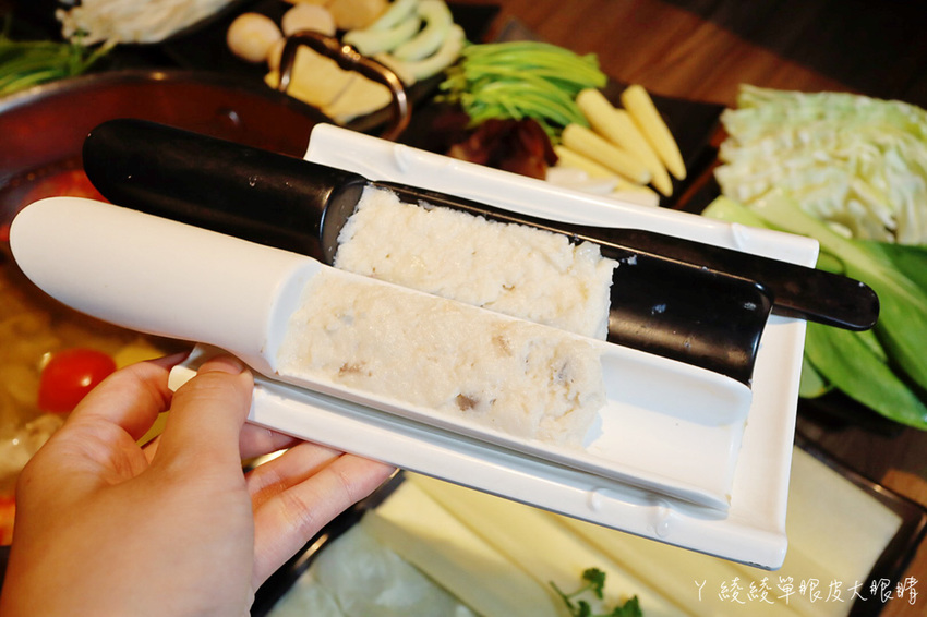 竹北火鍋吃到飽推薦巴適經典麻辣鍋!和牛海鮮牛舌無限量供應!超過七十種食材爽爽吃!啤酒無限暢飲