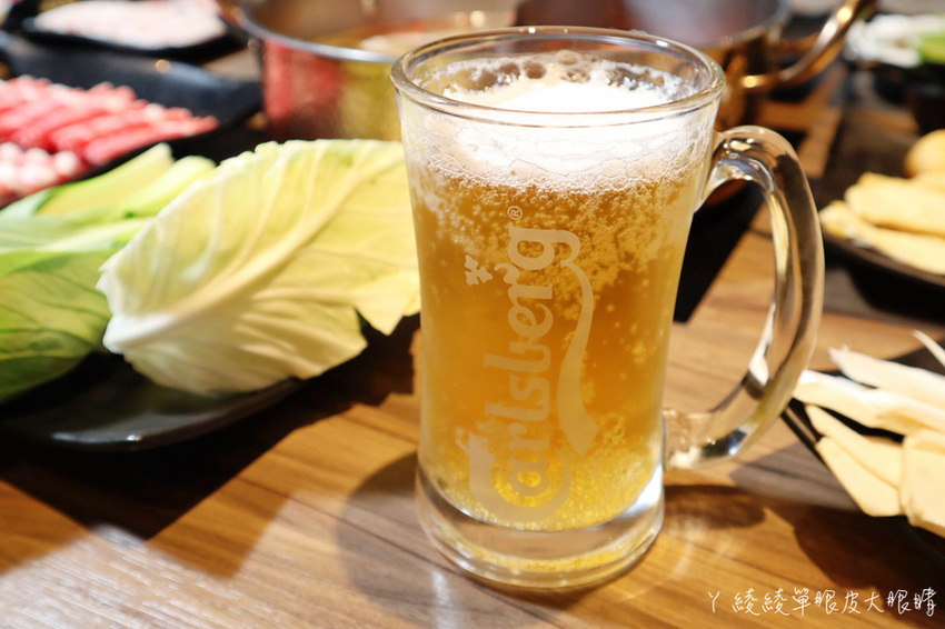 竹北火鍋吃到飽推薦巴適經典麻辣鍋!和牛海鮮牛舌無限量供應!超過七十種食材爽爽吃!啤酒無限暢飲