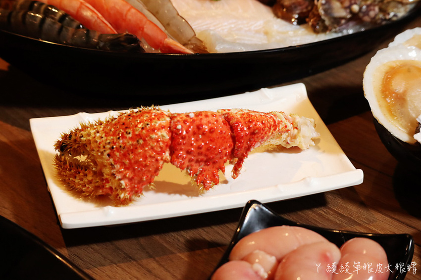 竹北火鍋吃到飽推薦巴適經典麻辣鍋!和牛海鮮牛舌無限量供應!超過七十種食材爽爽吃!啤酒無限暢飲