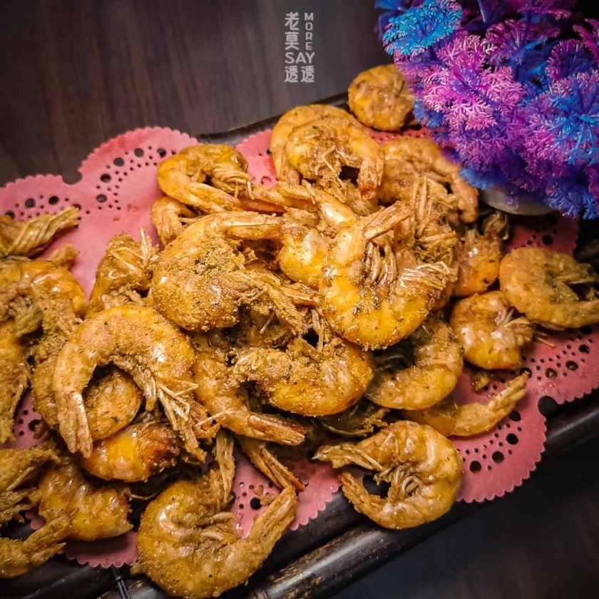 [台南 熱炒]東區貴十八重慶烤魚,老闆一身30年好手藝!孜然香酥蝦,剁椒脆卷