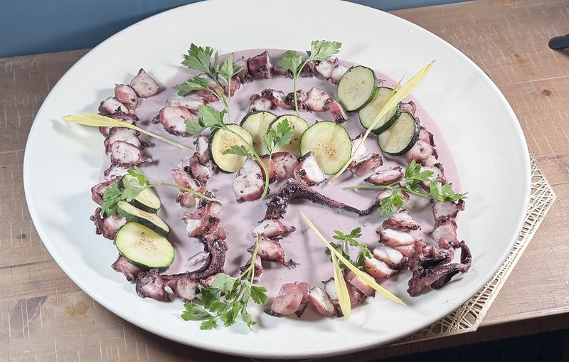 預約制華國私廚，民生社區美食新亮點，品嚐奢華華國烤鴨盛宴