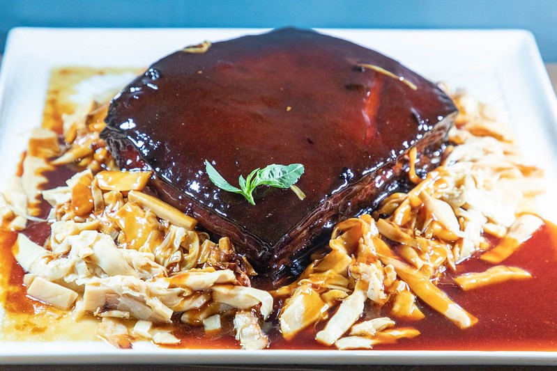 預約制華國私廚，民生社區美食新亮點，品嚐奢華華國烤鴨盛宴