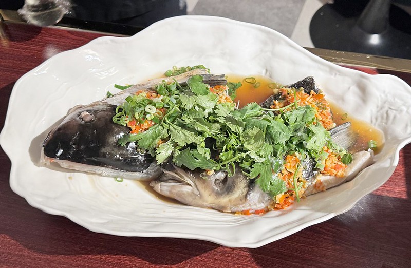 預約制華國私廚，民生社區美食新亮點，品嚐奢華華國烤鴨盛宴