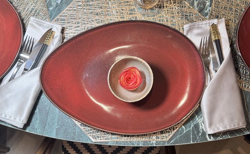 預約制華國私廚，民生社區美食新亮點，品嚐奢華華國烤鴨盛宴