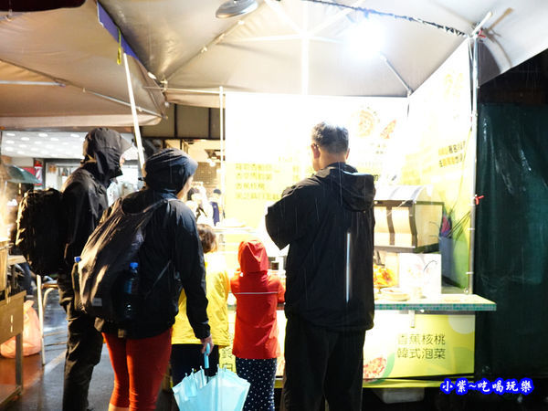 饒河街夜市美食--水果兔窯烤披薩饒河店 (4).jpg