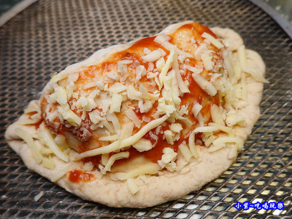 雙拼披薩餃-水果兔窯烤披薩饒河店   (1).jpg