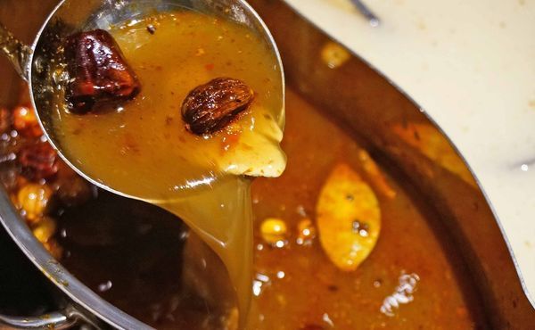 【新莊美食】囍富鍋吧-純天然食材熬煮火鍋湯頭搭配高品質的食材,必吃火鍋店推薦