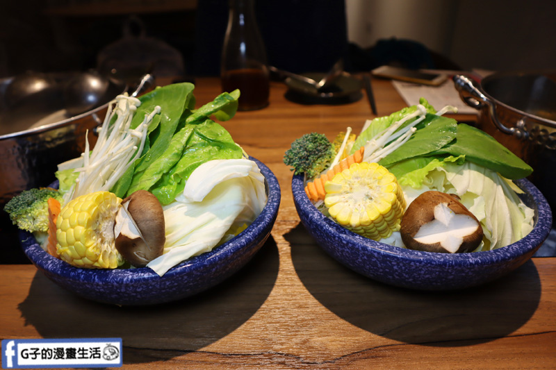 新莊囍富火鍋.中港路火鍋.囍富鍋吧.必吃火鍋.胡椒雞湯