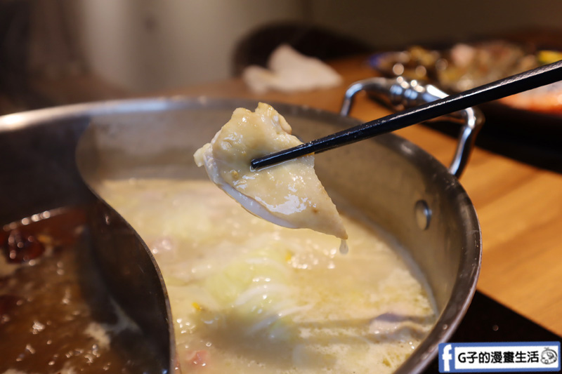 新莊囍富火鍋.中港路火鍋.囍富鍋吧.必吃火鍋.胡椒雞湯