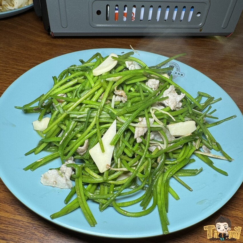 全新竹最平價的麻辣烤魚只要299元！人氣鹽酥雞店還有整隻炸帝王蟹上桌！ 車庫鹽酥雞季節限定新品香辣烤魚只要299元！ (菜單營業時間地址電話) - 跟著踢小米吃喝玩樂趣