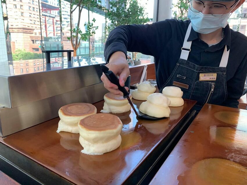 信義遠百A13美食｜15公分高的舒芙蕾Rose House Cafe｜附MENU