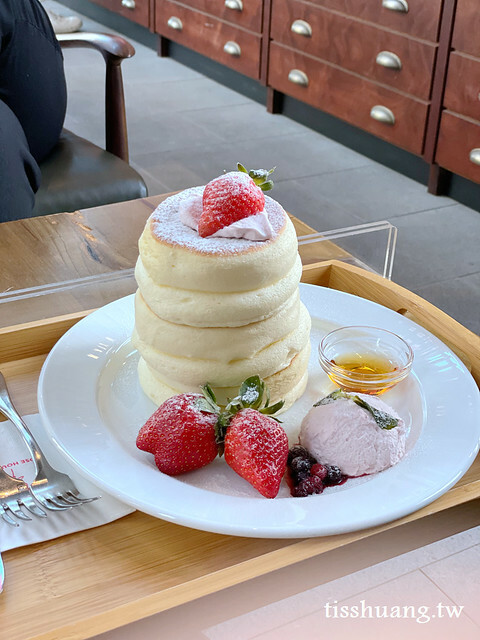 信義遠百A13美食｜15公分高的舒芙蕾Rose House Cafe｜附MENU