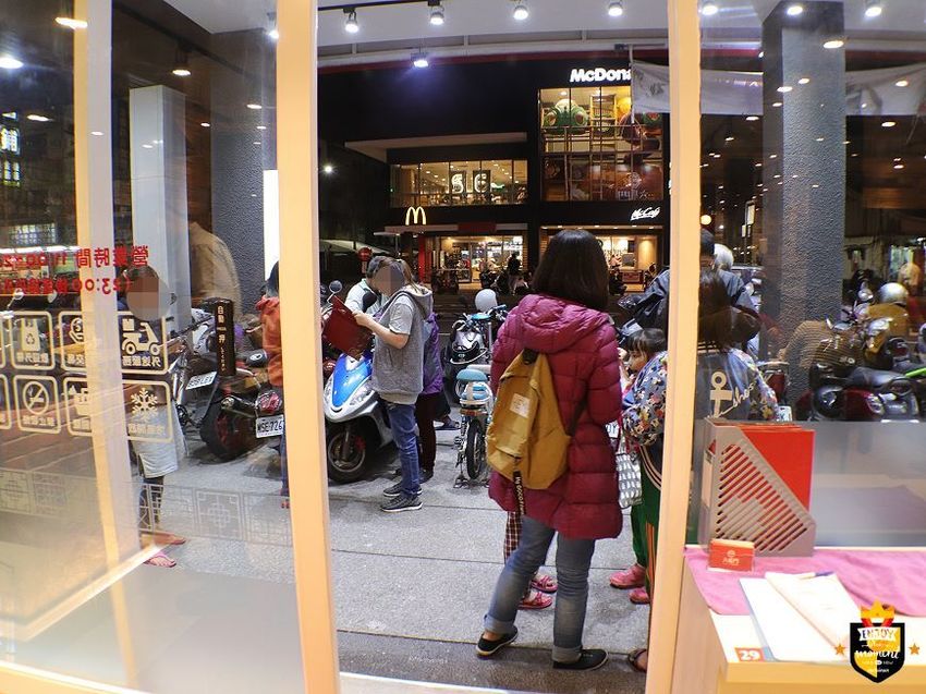 台南小火鍋／平價消費CP值高／10多種自助吧產品無限供應／用餐時段必客滿／隱藏版鍋物在牆上／限量古早味豬油拌飯／不收服務費