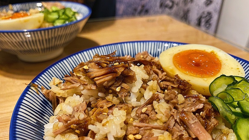 【花蓮美食】阿樂鴨片飯/黃昏市場內的隱藏小吃