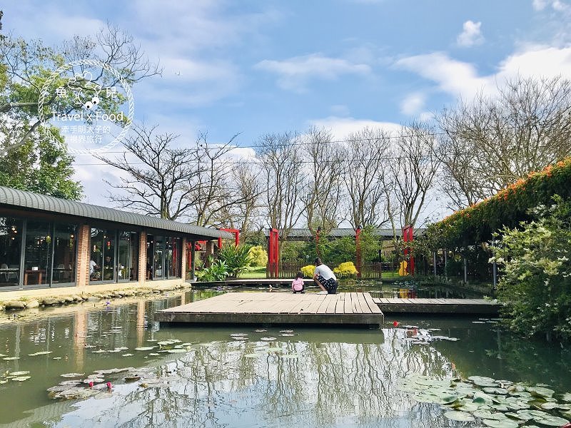 【春採莓夏賞荷】林家古厝 DIY、抓週、窯燒、找樂子;草菓農場採無農藥溫室草莓,親子一同放電去! @魚兒 x 牽手明太子的「視」界旅行