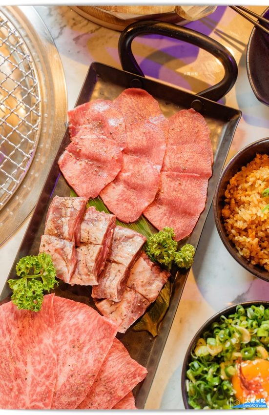 YKNK club遠百信義