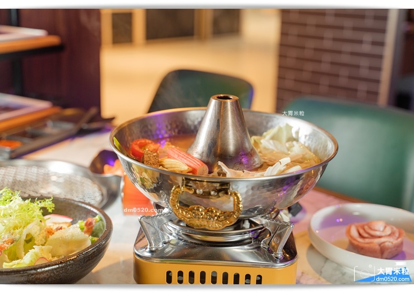 YKNK club遠百信義