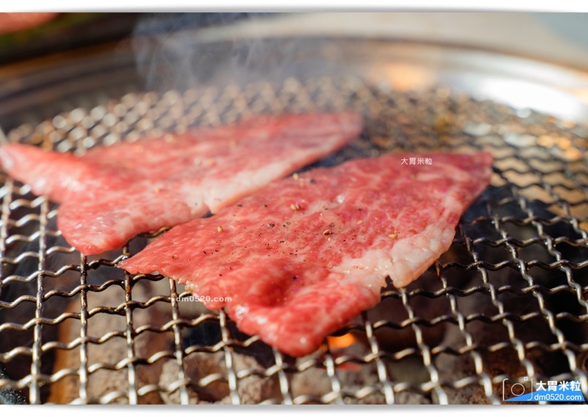 YKNK club遠百信義