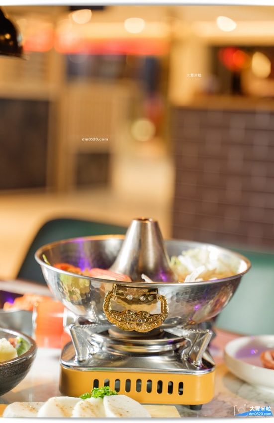 YKNK club遠百信義