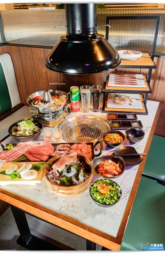 YKNK club遠百信義