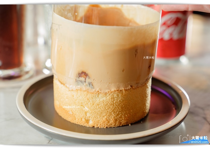 YKNK club遠百信義