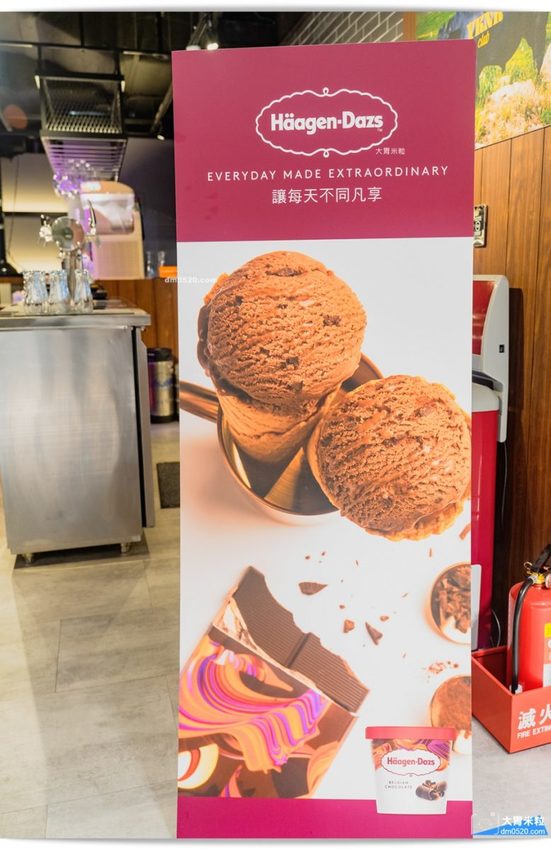 YKNK club遠百信義