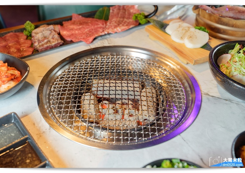 YKNK club遠百信義