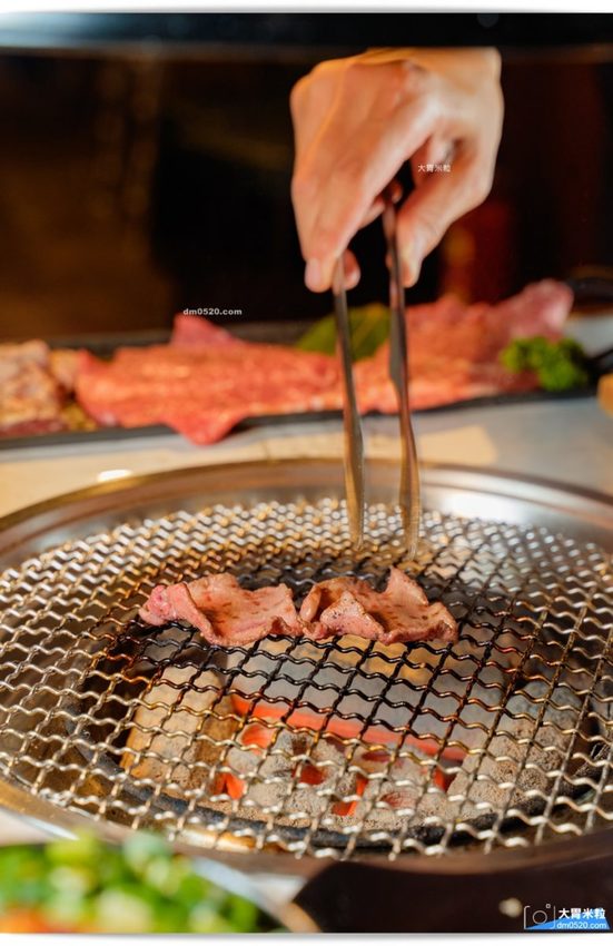 YKNK club遠百信義